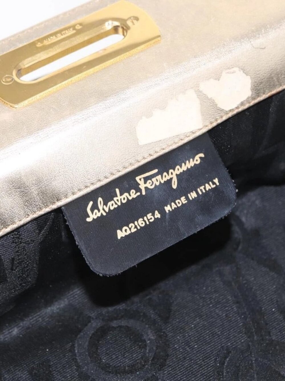 Salvatore Ferragamo Gancini Hand Bag Leather Gold Auth BA10111 - Picture 11 of 13